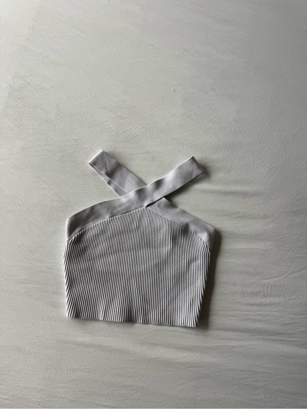 Aritzia BABATON Criss Cross Top